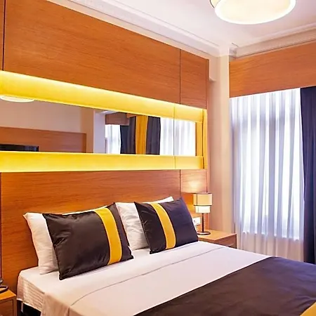 Karamans Sirkeci فندق 4*